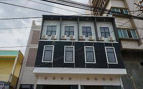 RedDoorz Syariah near RSUD Siti Fatimah Palembang